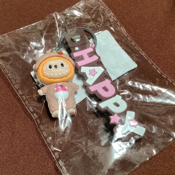 Durable Plastic Fashionable Keychain NEW - Picture 1 of 8